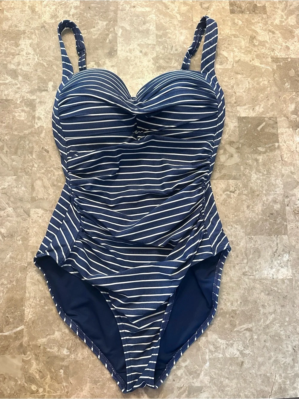NIPTUCK One Piece Swimsuit Womens Size 8 Multi Cup Fit - Navy Blue White Stripe